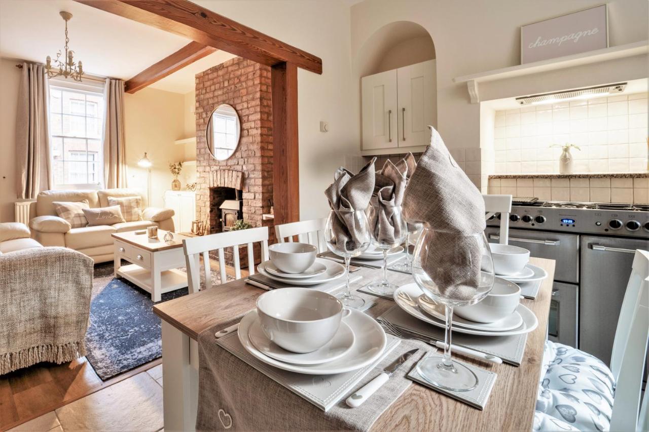 The Cottage In Chester, Sleeps 6 With Free Parking Екстер'єр фото